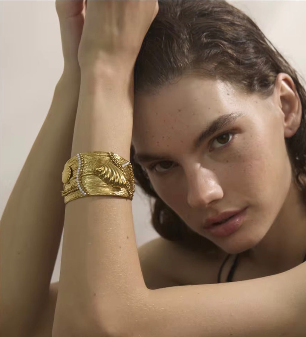 Nova Cuff