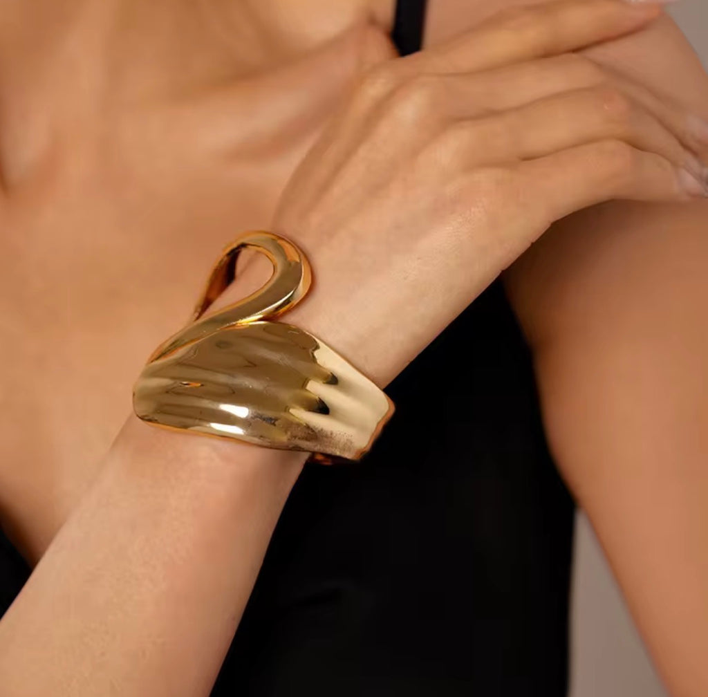 Alaya Cuff