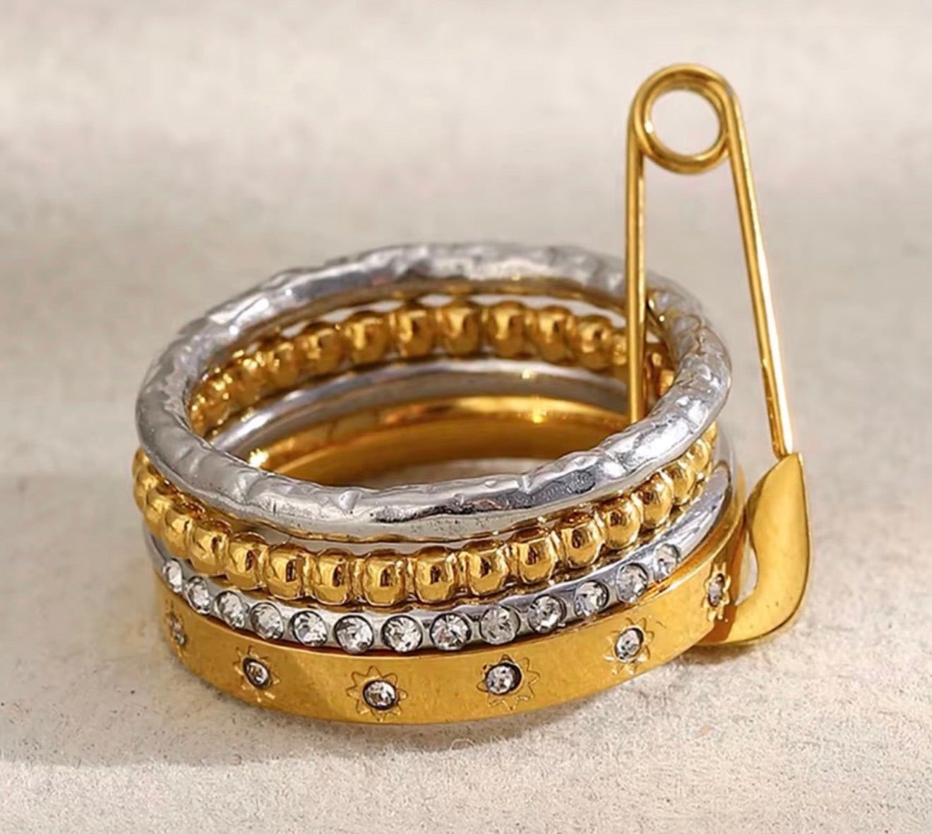 Lila Ring
