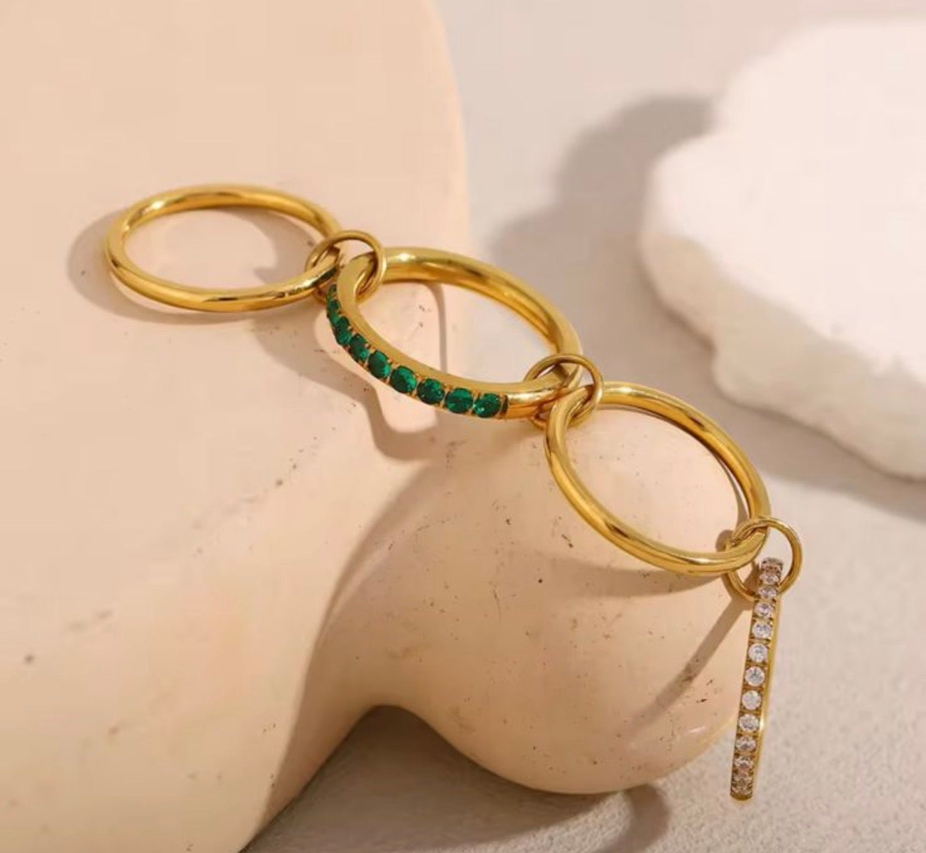 Isabelle Ring