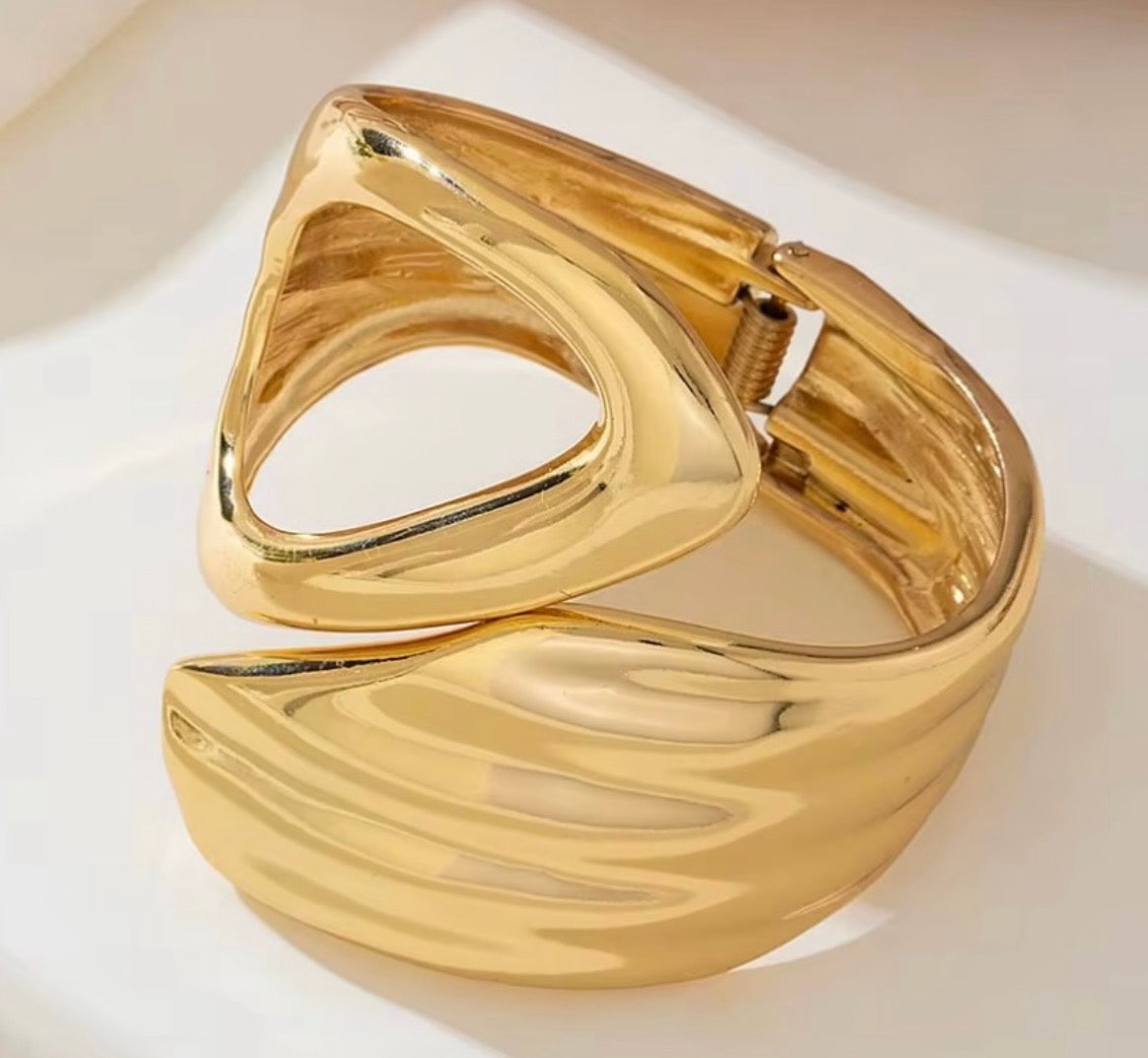 Alaya Cuff