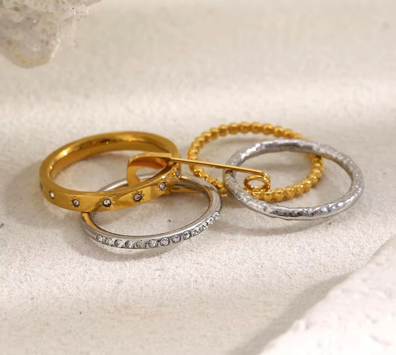 Lila Ring