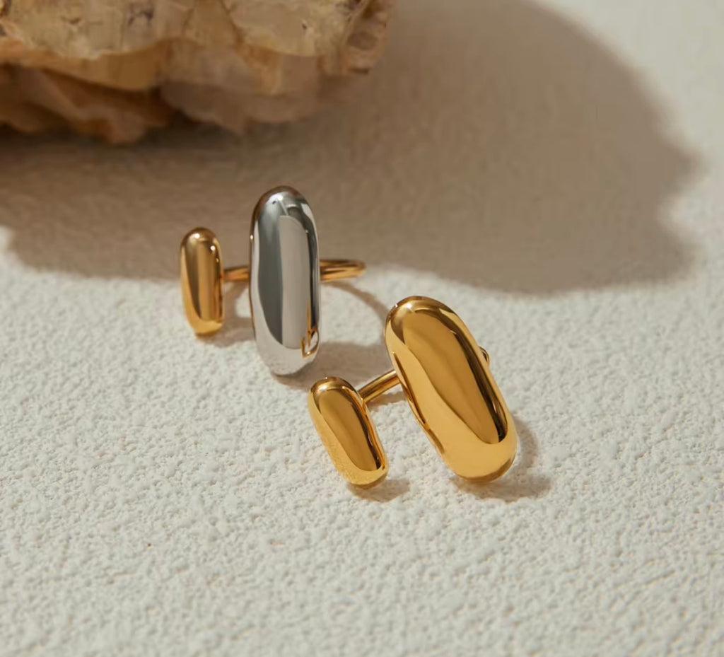 Capsule Ring