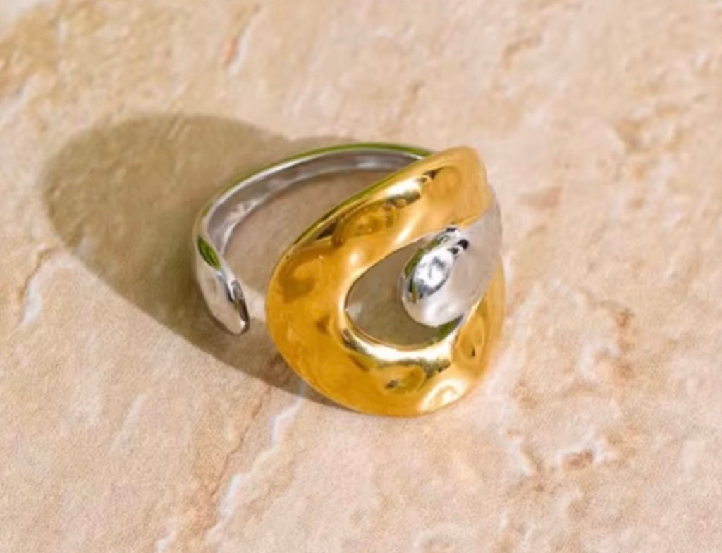 Ella Ring