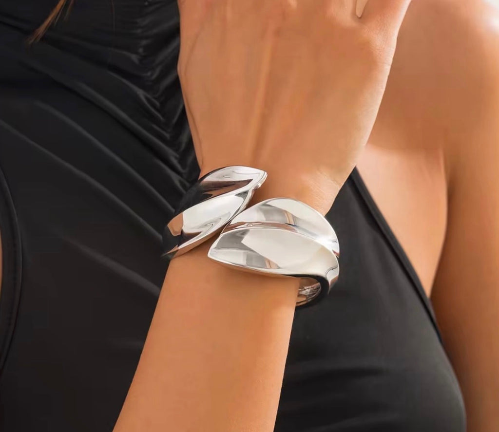 Raya Cuff