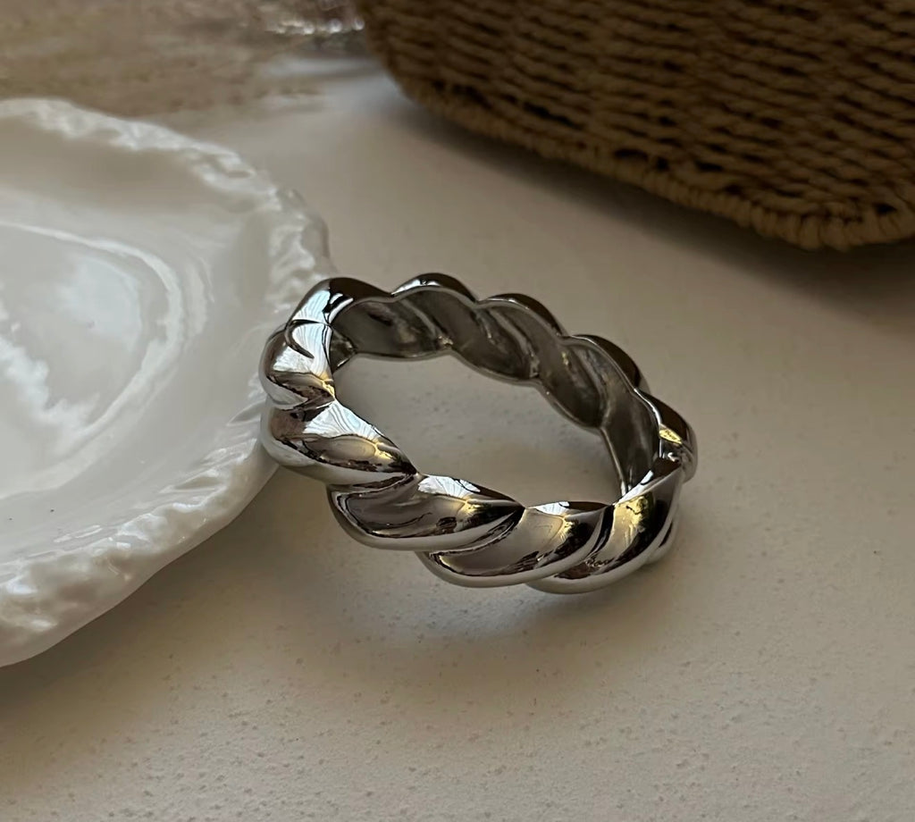 Bella Bangle