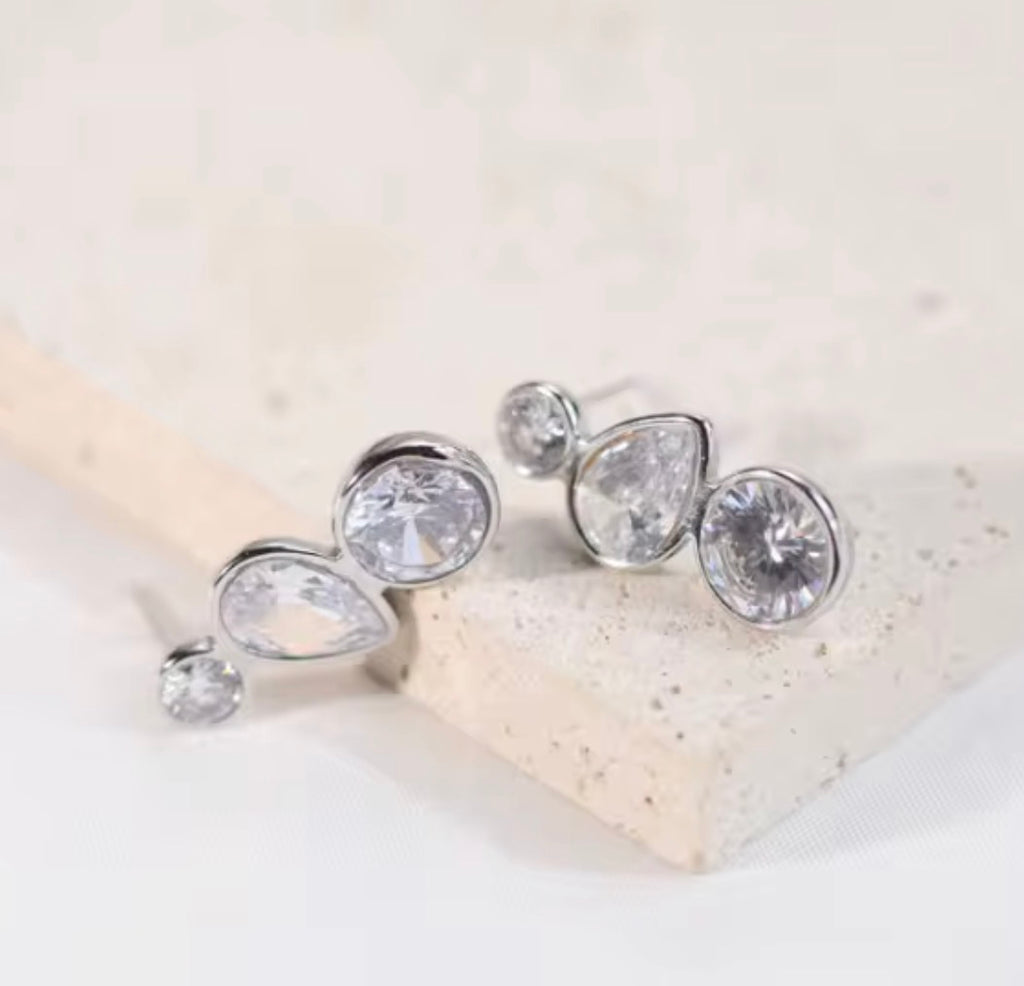 Dalia Earrings